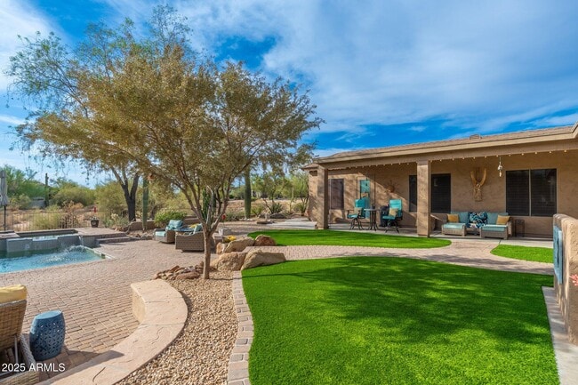 Building Photo - 5712 E Blue Sky Dr