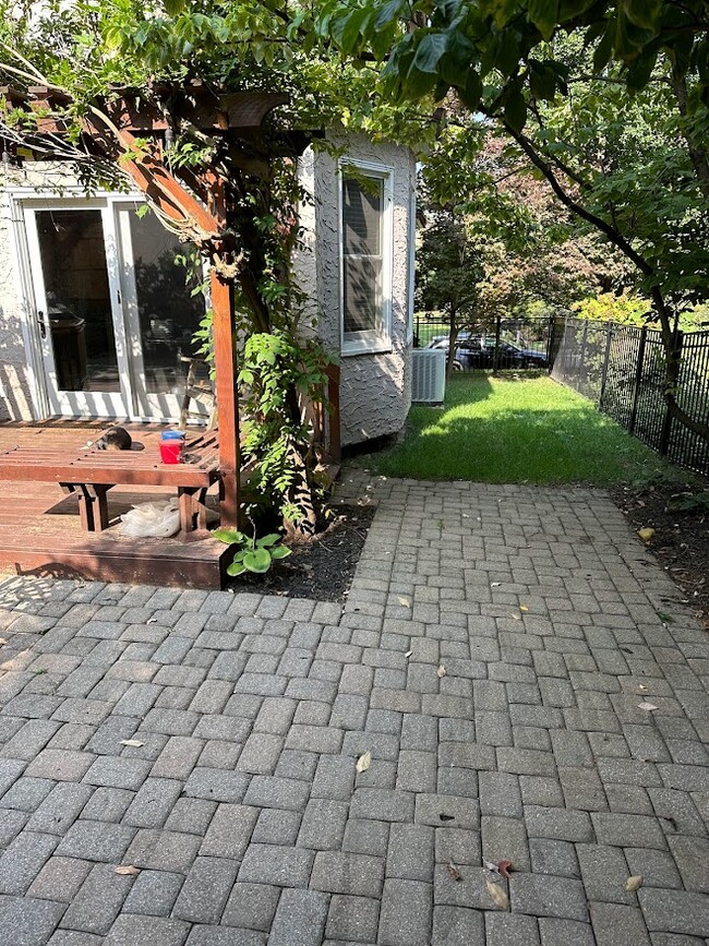 side yard / patio view - 2406 Salutaris Ave