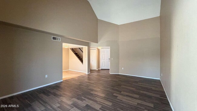 Building Photo - 2423 E Maryland Dr