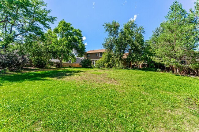 Building Photo - House in Littleton with Great Outdoor Space