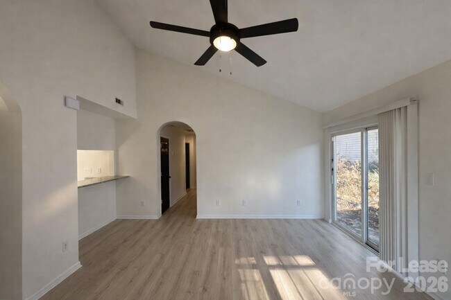 Building Photo - 3707 Silver Ore Ln