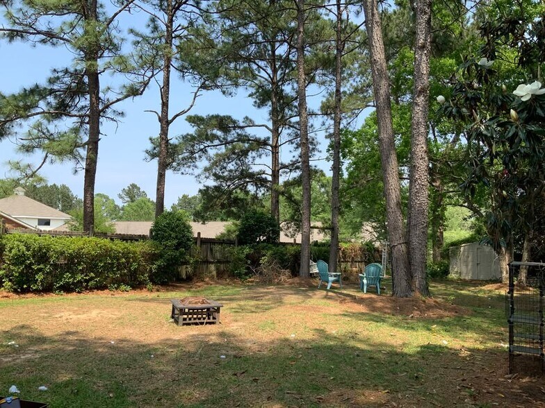 Building Photo - 29 Hillcrest Dr