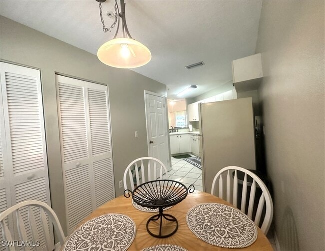 Building Photo - 6880 Huntington Lakes Cir