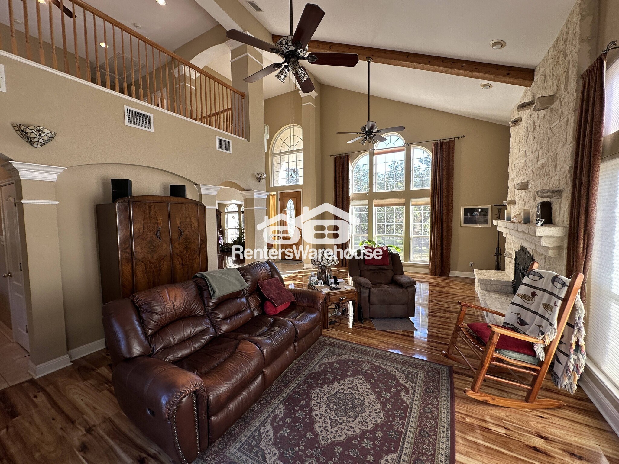 Building Photo - 900 Wayside Dr