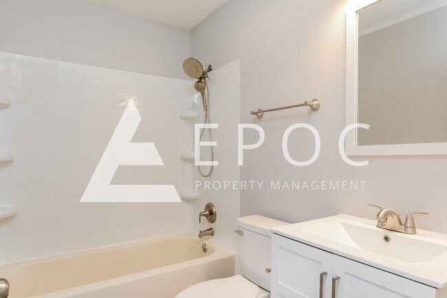 Building Photo - 909 Grant St