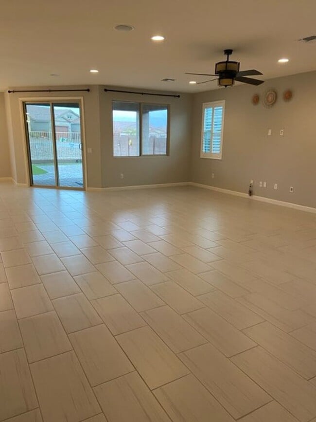 Building Photo - STUNNING NEWER HOME- GATED