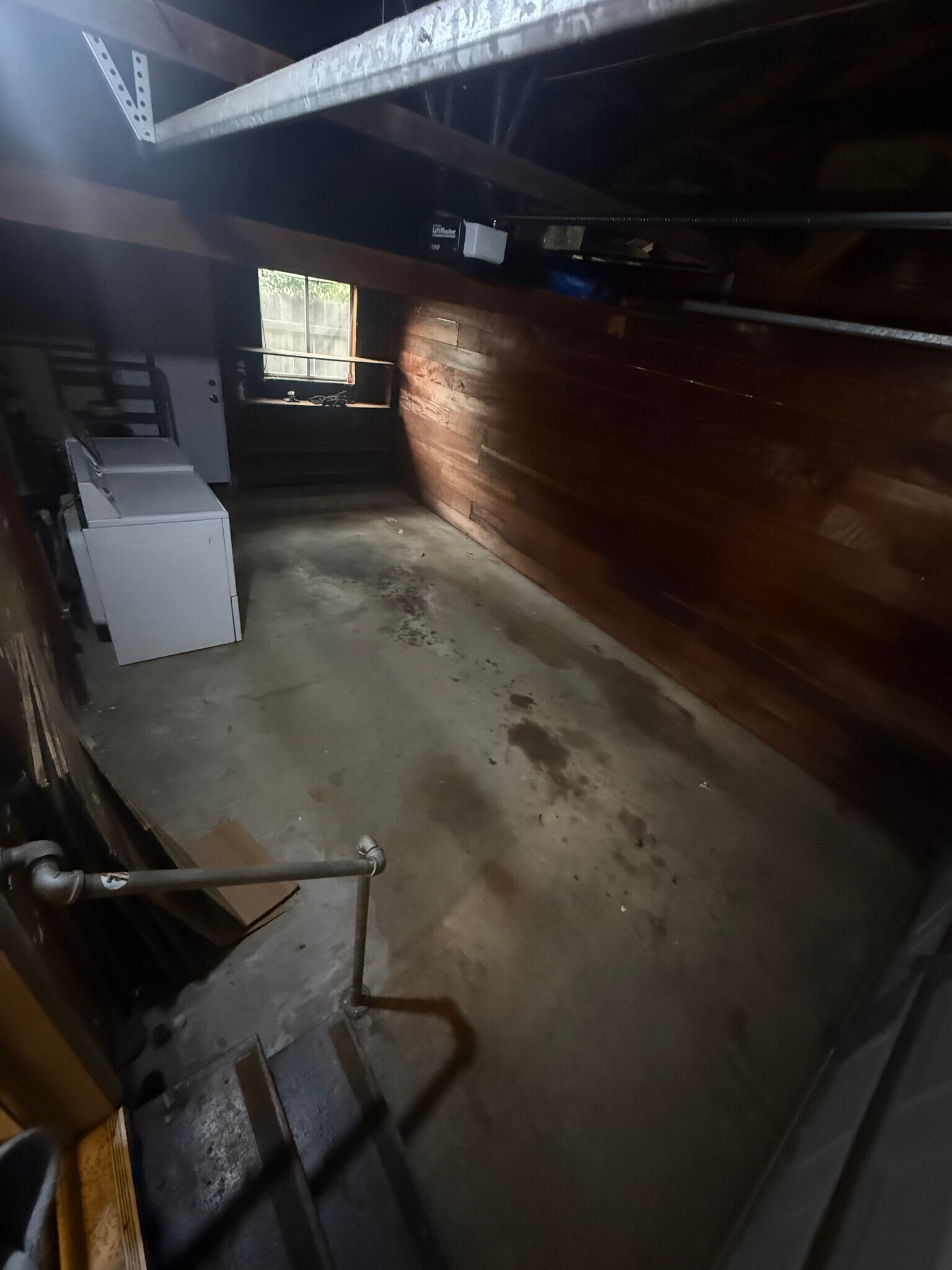 Building Photo - 2013 56th St