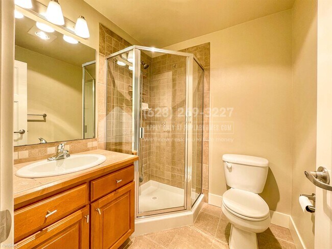Building Photo - 3 br, 2.5 bath Townhome - 9209 Interlake A...