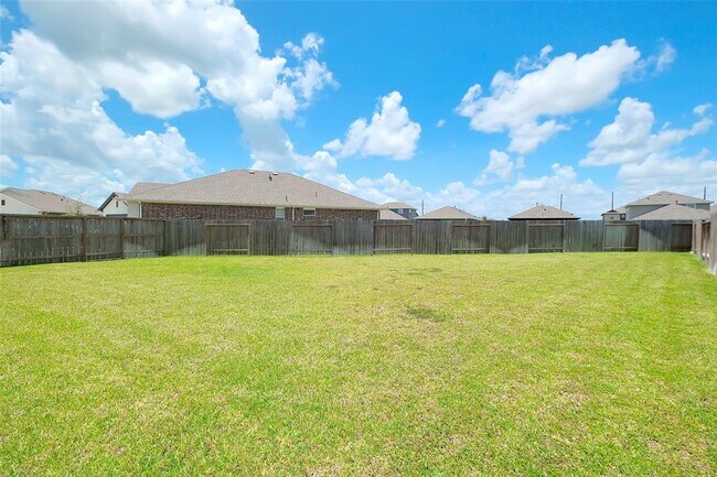 Building Photo - 10611 Crescent Peak Dr