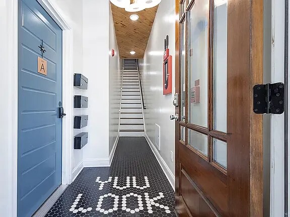 Building Photo - 2237 N 33rd St