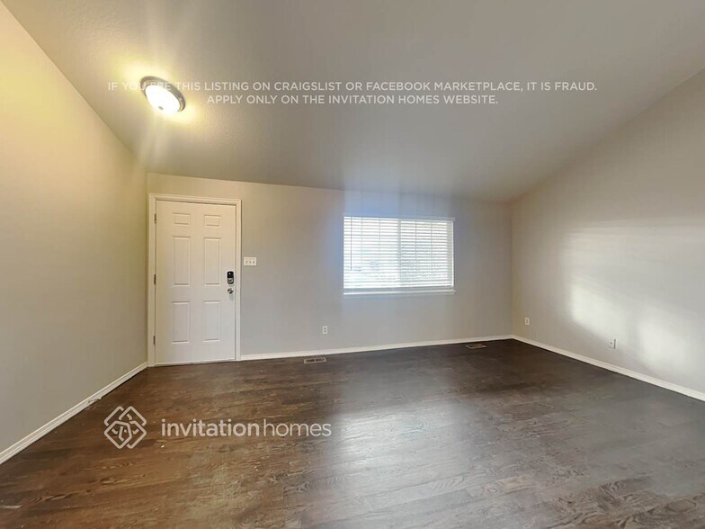 Building Photo - 13544 N Pecos St