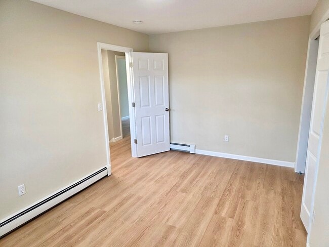 Building Photo - 69 Homestead Ln