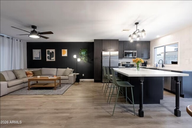 Building Photo - 2506 E Aster Dr