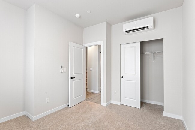 Building Photo - 16124 Cascadian Way