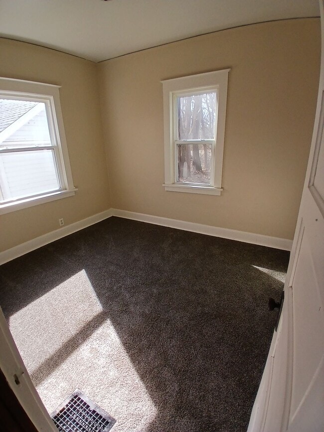 Building Photo - 1416 Chestnut St