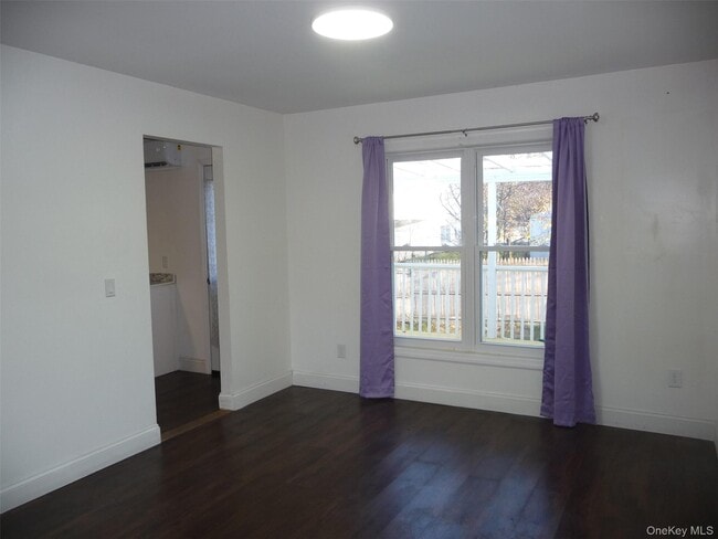 Building Photo - 7 Weather Vane Way