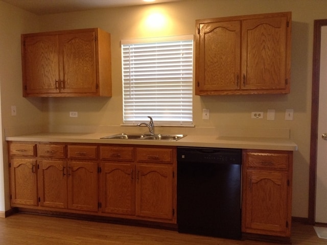 Building Photo - 3826 Hennepin Ct