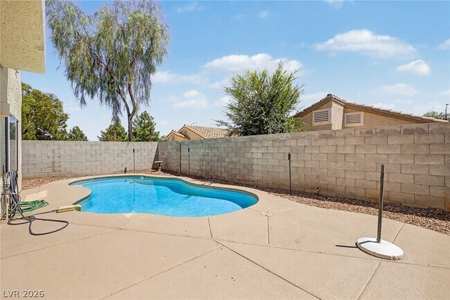 Building Photo - 3468 Momentum Ct