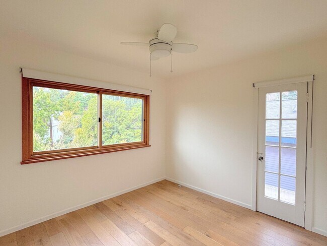 Building Photo - Serene 2bed /1 Bath Spanish Hideaway in He...