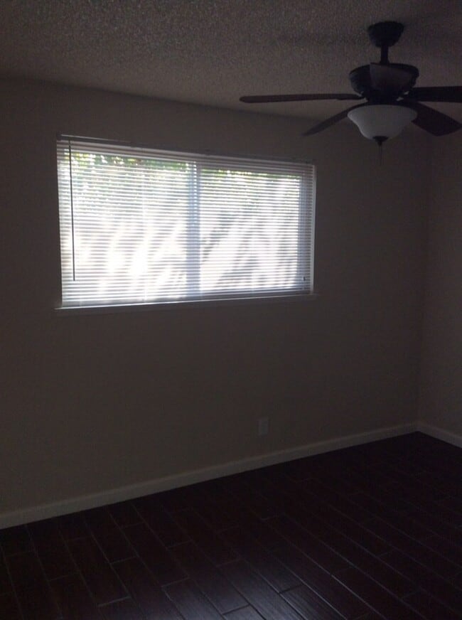 Building Photo - Beautiful home. Apply today!