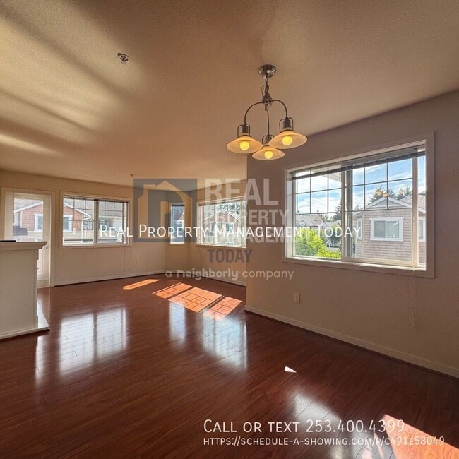 Building Photo - 13413 97th Ave E