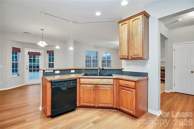 Building Photo - 10938 Sedgemoor Ln