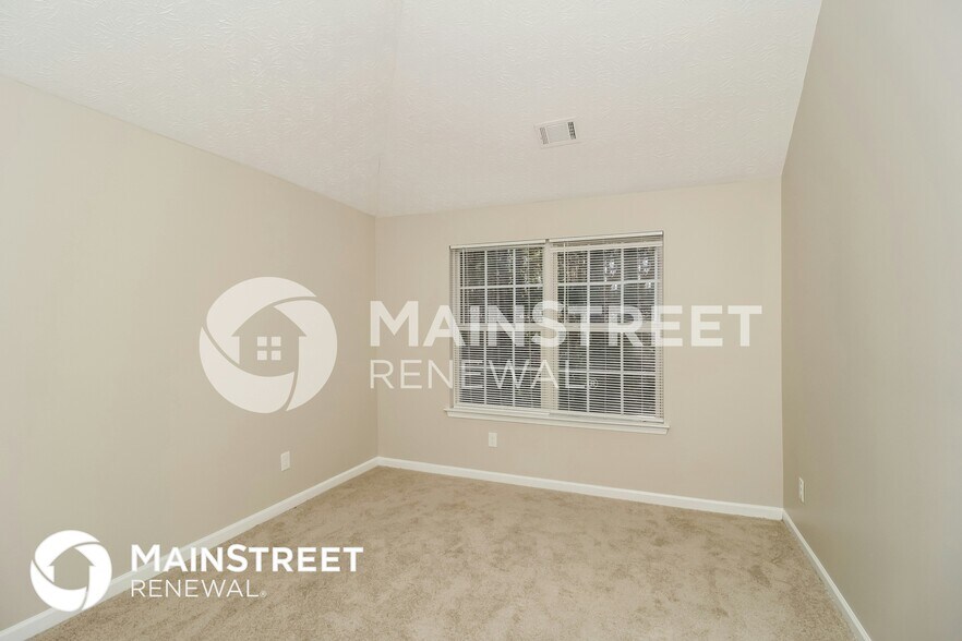 Building Photo - 2403 Brookgate Way