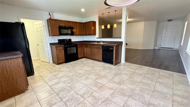 Building Photo - 5724 Mirror Ridge Dr