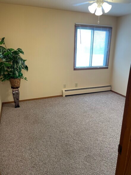 Building Photo - W151S7043 Cornell Cir