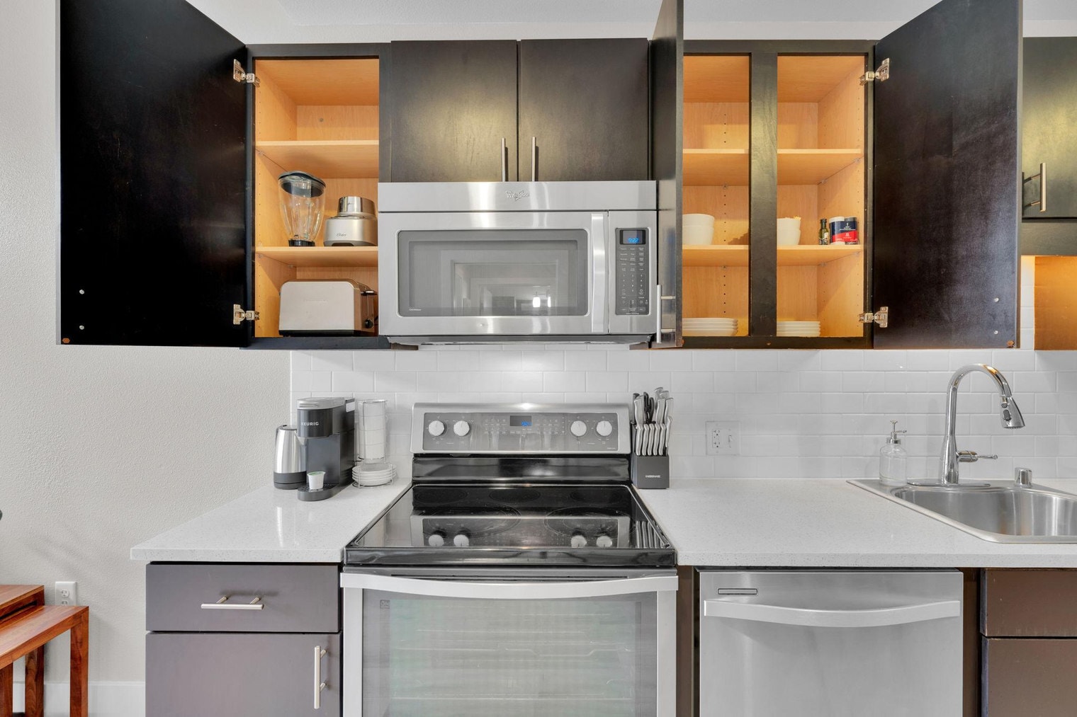 Building Photo - 185 Channel St