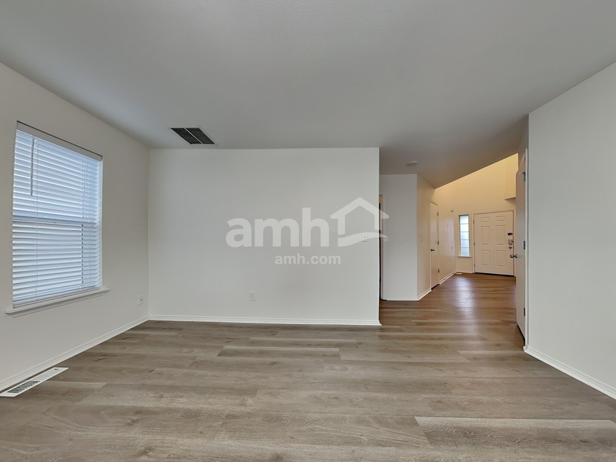 Building Photo - 18606 112th Ave E