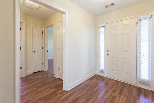 Building Photo - 947 Haymon Dr