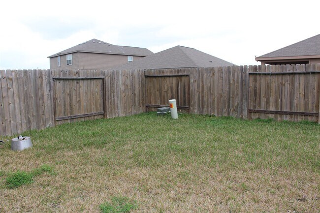 Building Photo - 7719 Vacek Meadows Loop