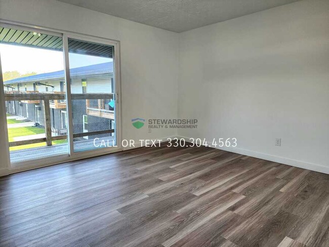 Building Photo - 5017 Massillon Rd