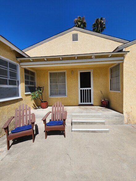 Backyard porch - 1107 Florida St
