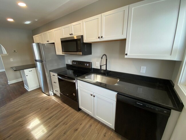 Building Photo - 4339 Wakeley St