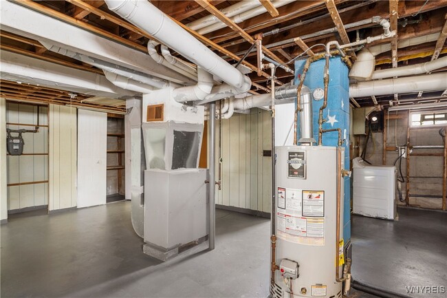 Building Photo - 1271 Cleveland Dr