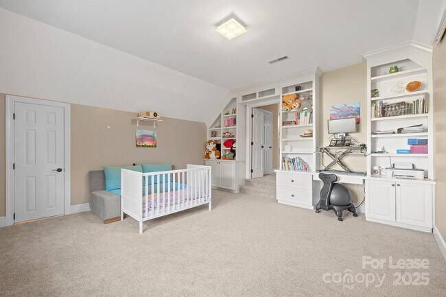 Building Photo - 16516 Plantation Woods Dr