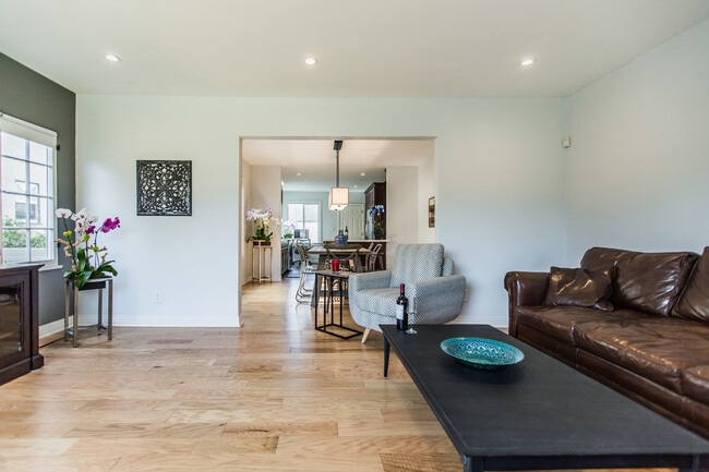 Building Photo - 8261 W 4th St