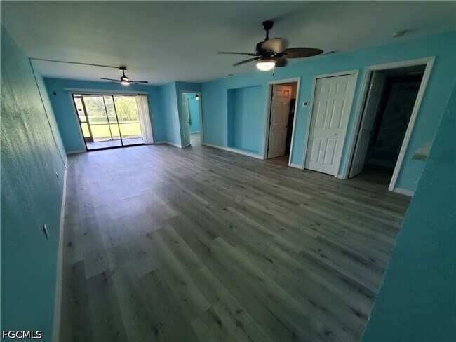 Building Photo - 1055 Palm Ave