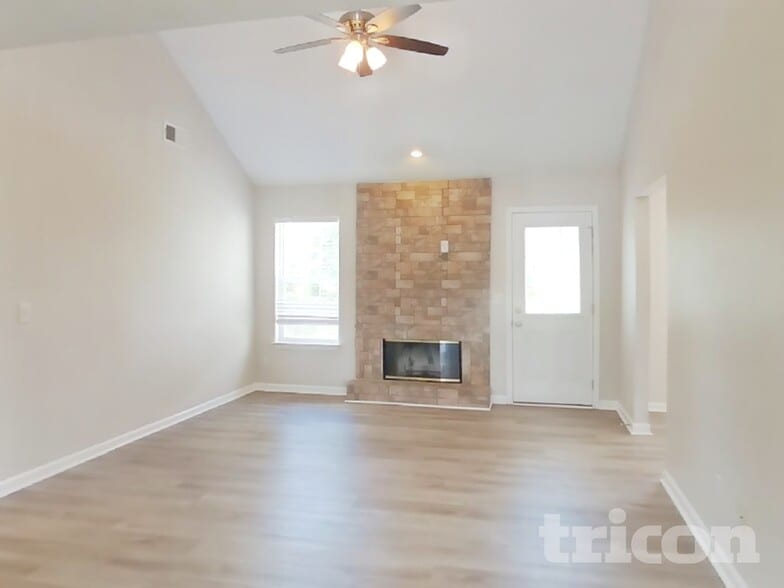 Building Photo - 673 Mable Dr