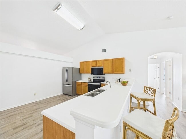 Building Photo - 8135 100th Ave