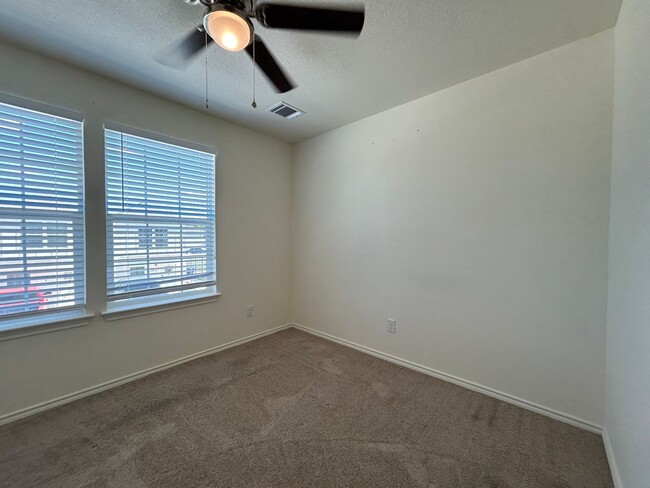 Building Photo - $1500 for an 18 month lease, PLUS $250 Adm...