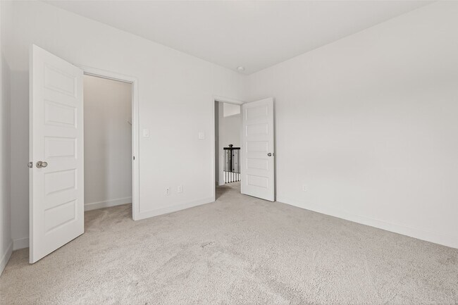 Building Photo - 12719 Hydeland Dr