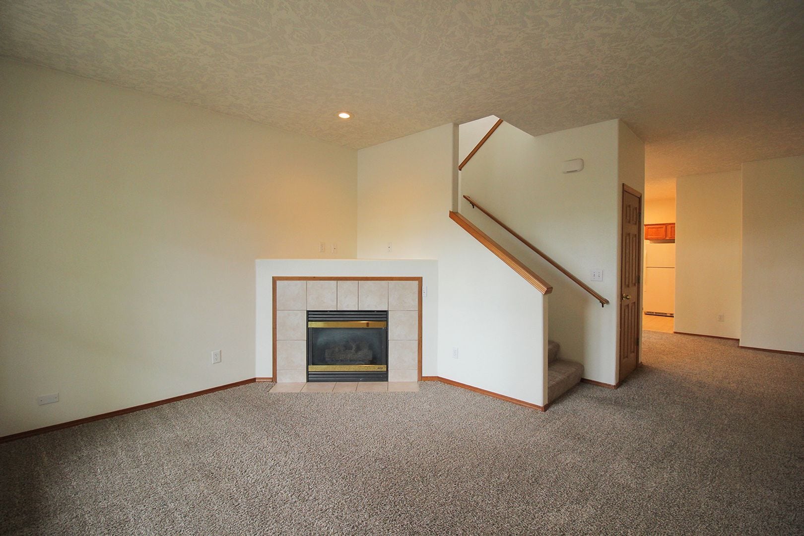Building Photo - 22032 NE Chinook Way