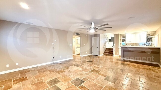 Building Photo - 2744 E Bighorn Ave