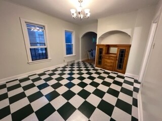 Building Photo - 822 E Auer Ave