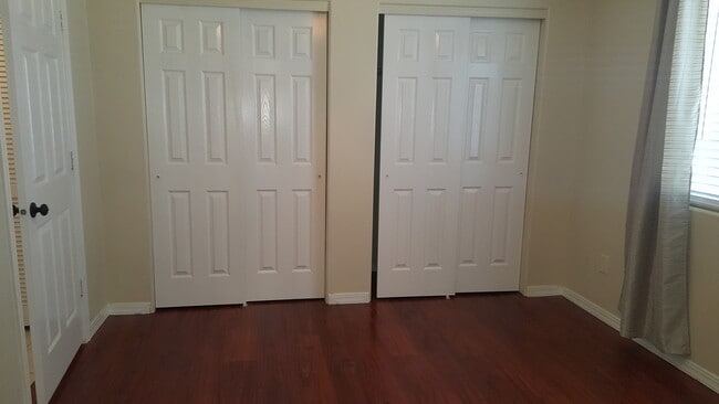 Building Photo - 2 bedroom, 1 bathroom home