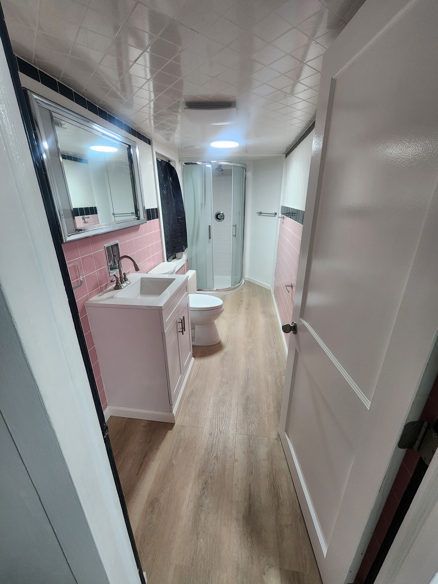 Building Photo - 606 Walnut St