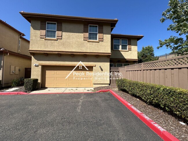 Building Photo - Beautiful 4bd/2.5ba Folsom Home with 2 Car Garage!